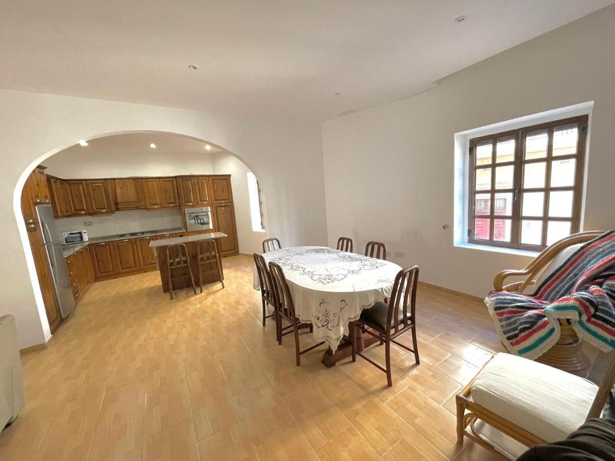 Sultana Tal-Vittorji Villa Xagħra Eksteriør billede
